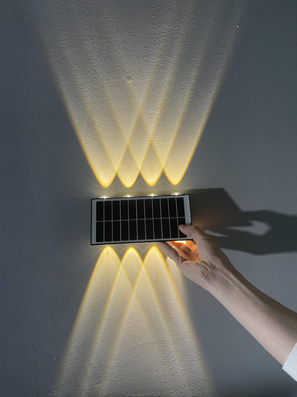 Lámpara solar de pared exterior con 8 LED - additional image 4